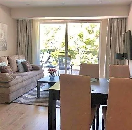 Aparthotel Bella 3*